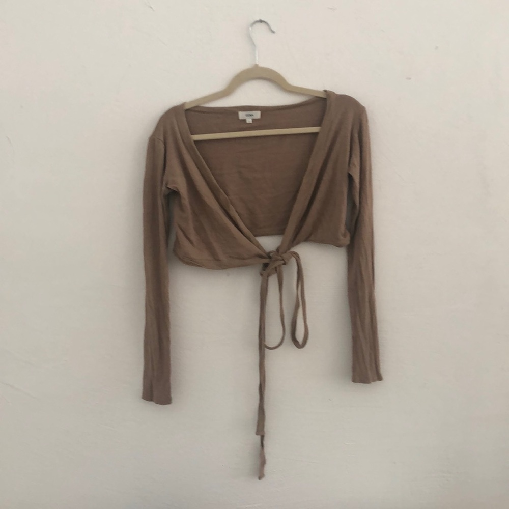 Ozma oatmeal colored wrap top.